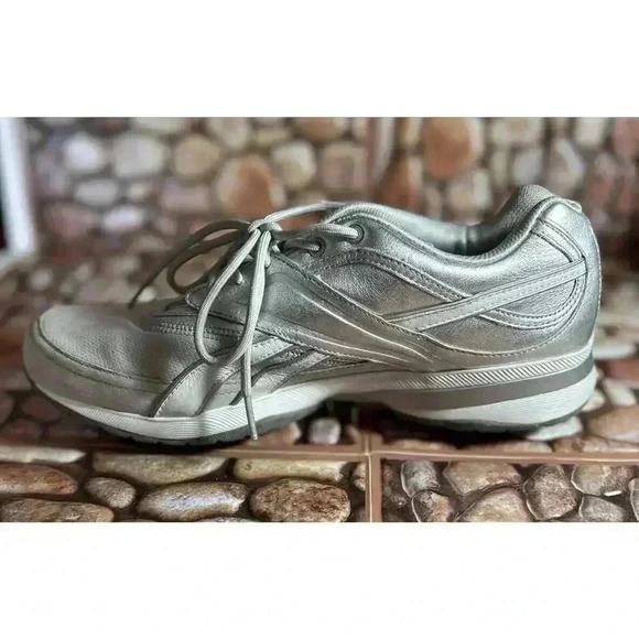 Reebok Easytone 10 Gray Silver Women’s Athletic Sneakers - Picture 8 of 16